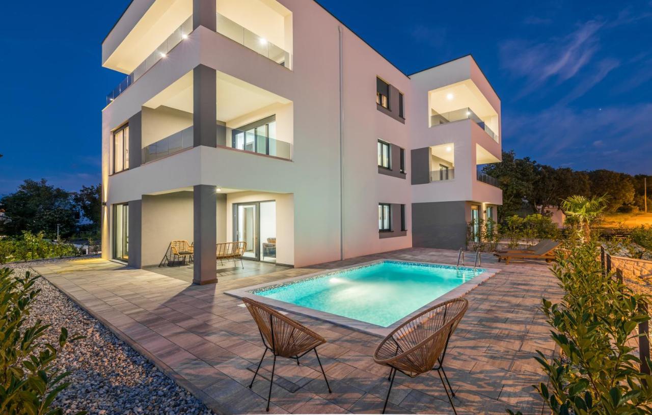 Vila Stemark Njivice Exterior photo