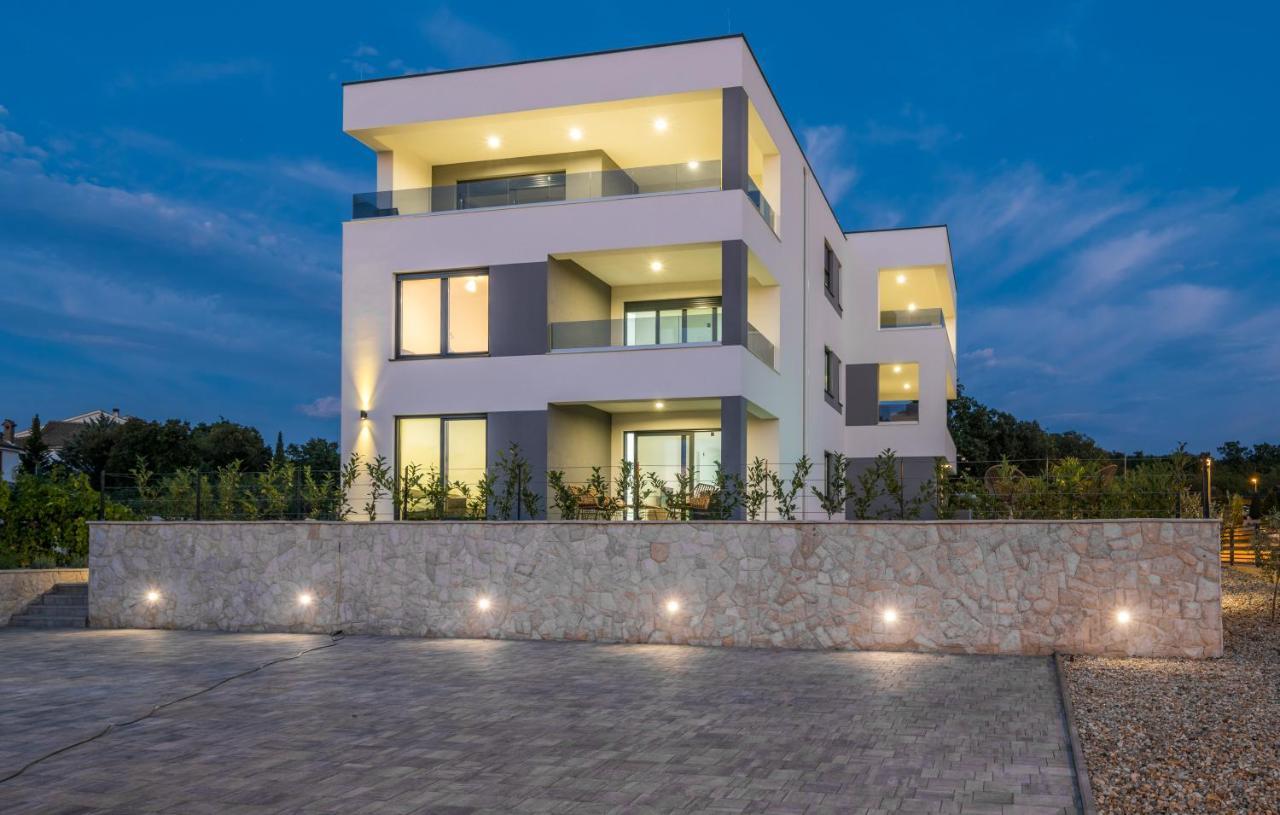 Vila Stemark Njivice Exterior photo