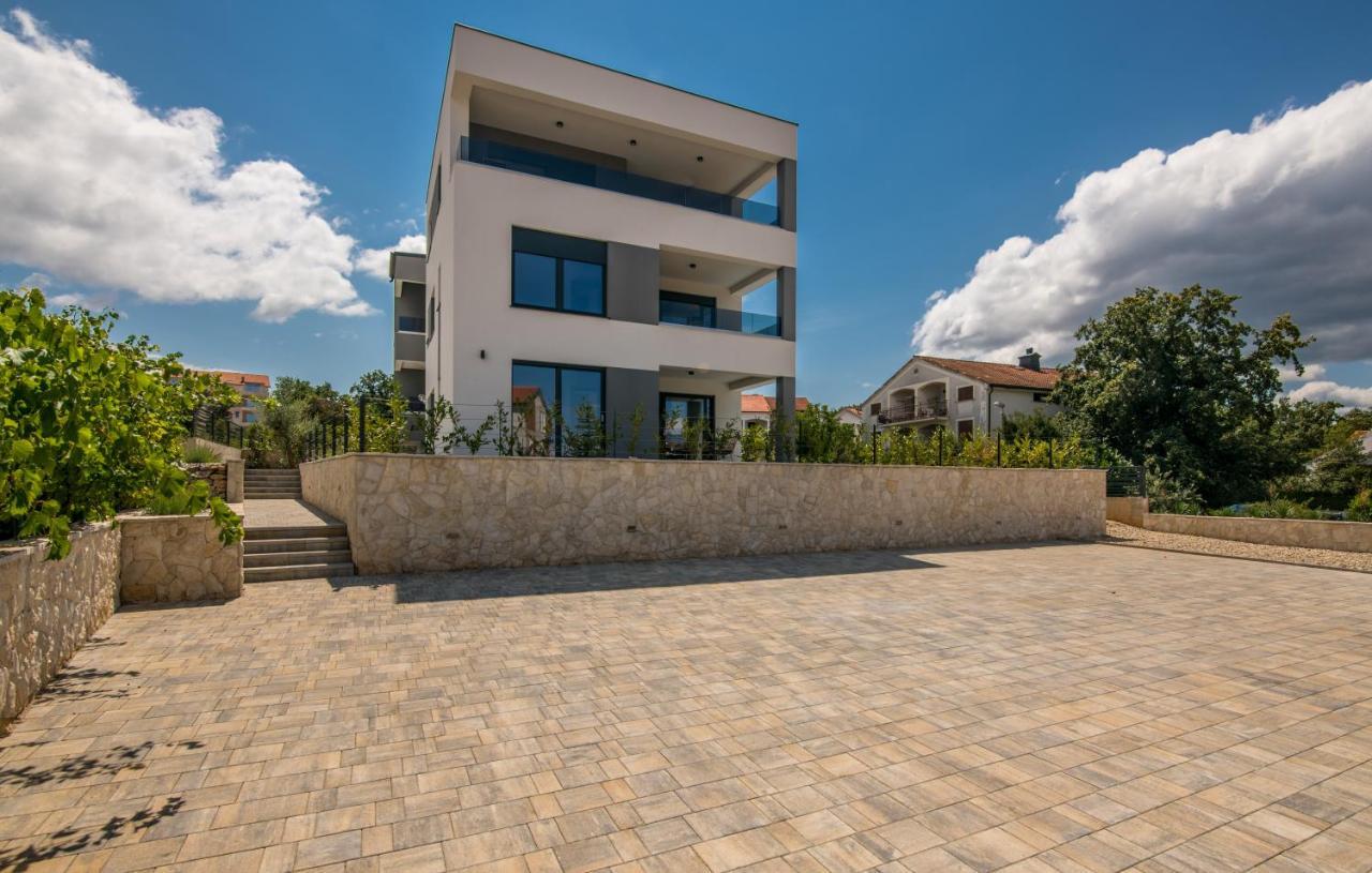 Vila Stemark Njivice Exterior photo